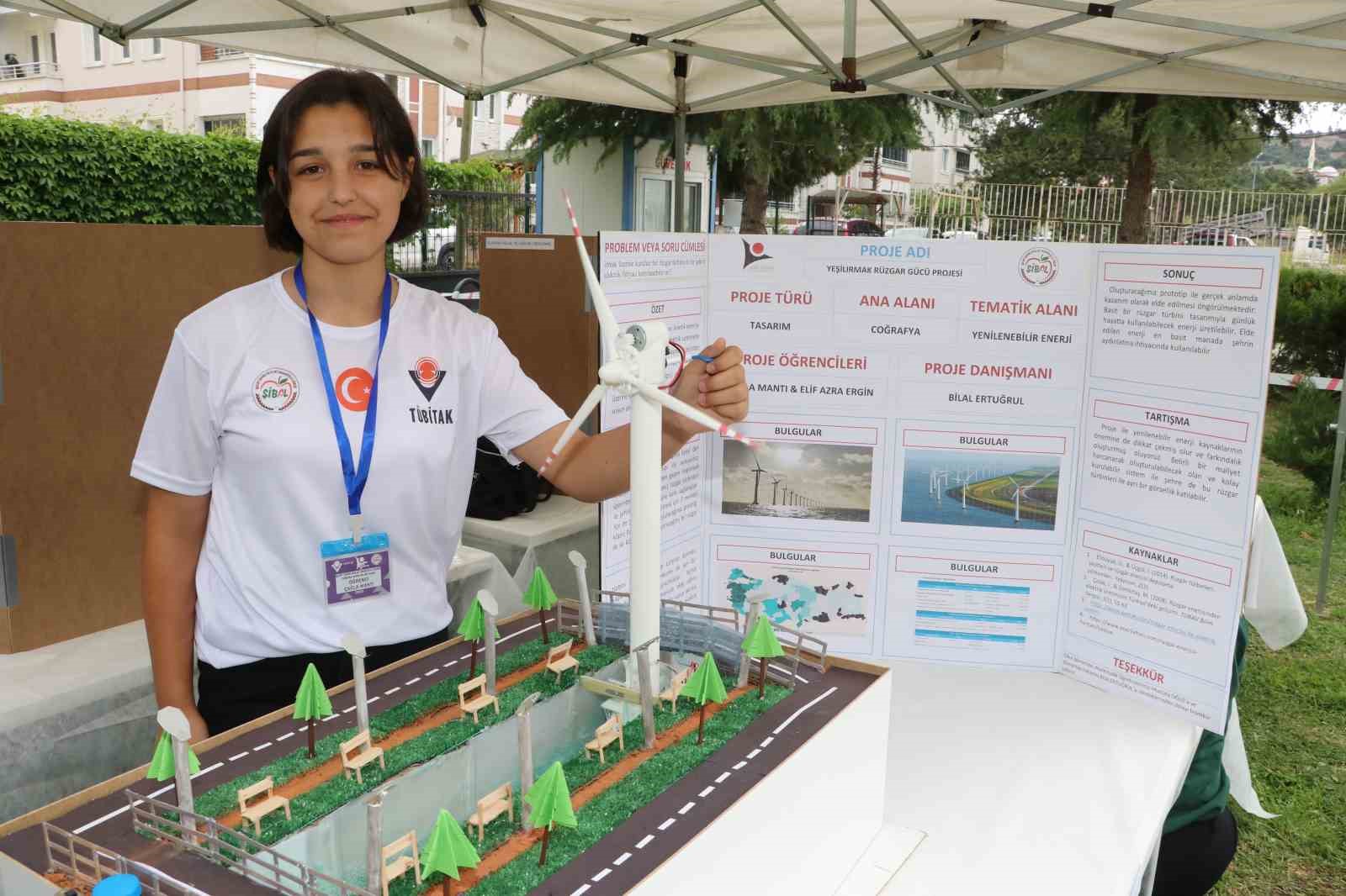 Amasyalı öğrenciler Yeşilırmak Nehri’nin üstünde elektrik üretecek rüzgar türbini tasarladı