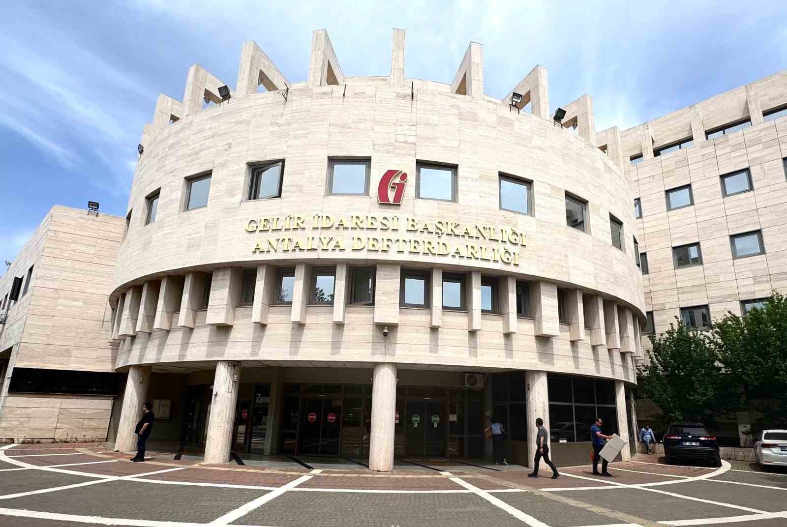 Kaş, Finike ve Gazipaşa’da yeni vergi dairesi müdürlükleri hizmete açıldı