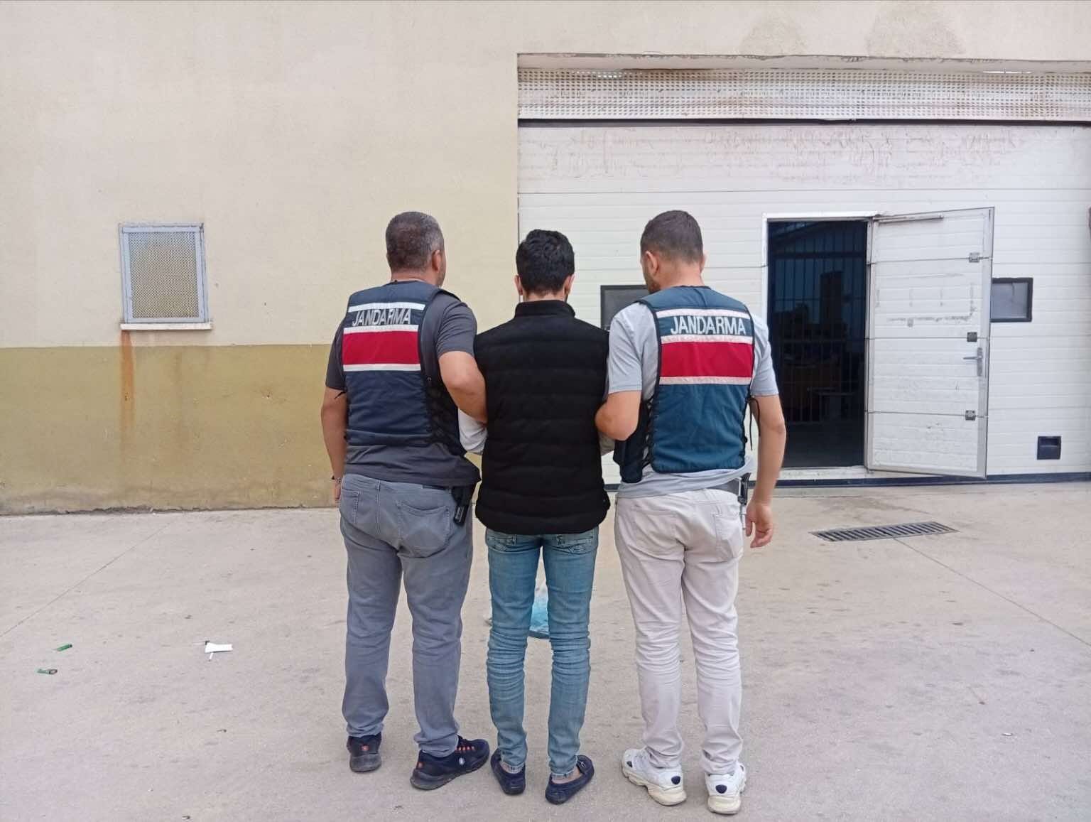 Hırsızlık suçundan aranan hükümlü yakalandı