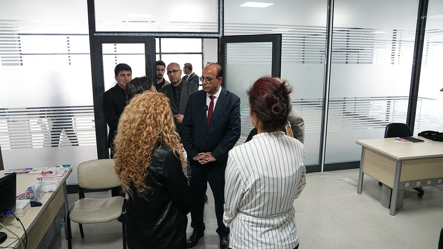 Başkan Geçit, aile danışma ve sağlıklı yaşam merkezindeki hizmetleri inceledi