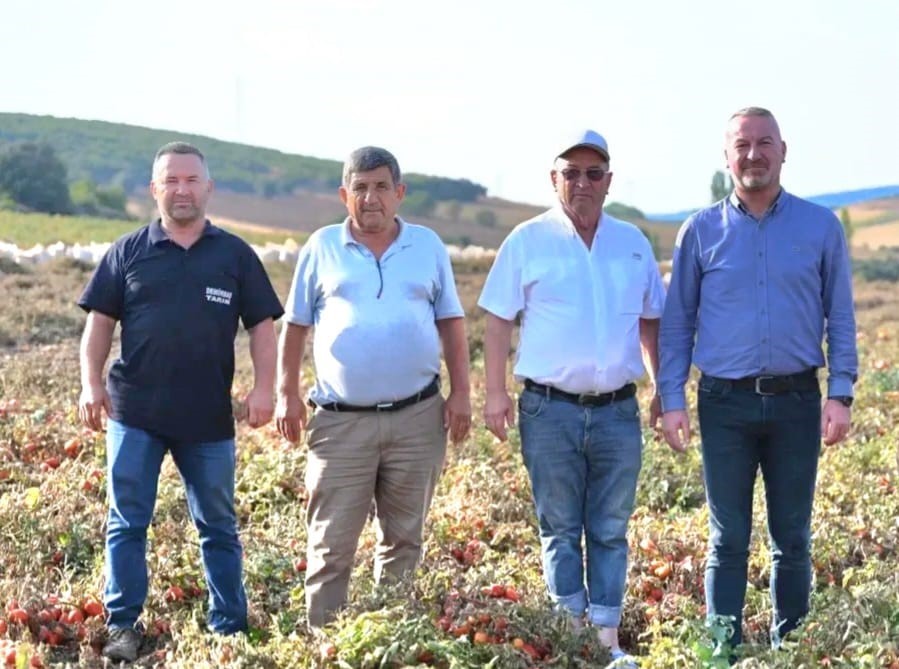 Başkan Karabatı’dan 14 Mayıs Çiftçiler Günü mesajı: "Toprağa emek veren her eli saygıyla selamlıyoruz"
