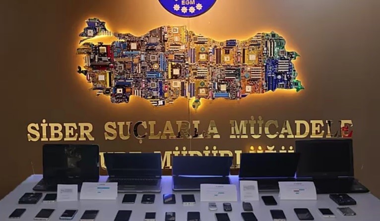 ’Evde ek iş" vaadiyle 100 milyon liralık vurgun: 30 gözaltı
