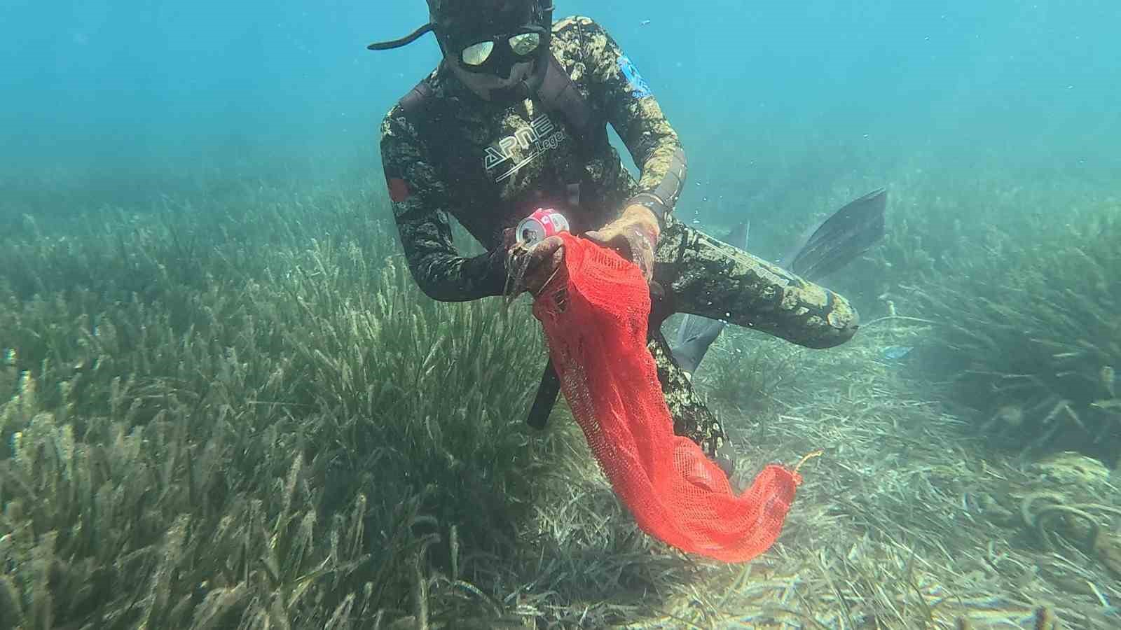 Bodrum’da deniz dibi temizliği başladı
