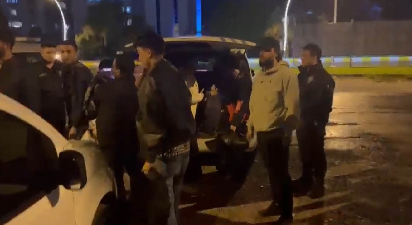 Cinsel istismar su&ccedil;undan aranan Alman şahıs, g&ouml;&ccedil;menlerle Edirne&rsquo;de yakalandı
