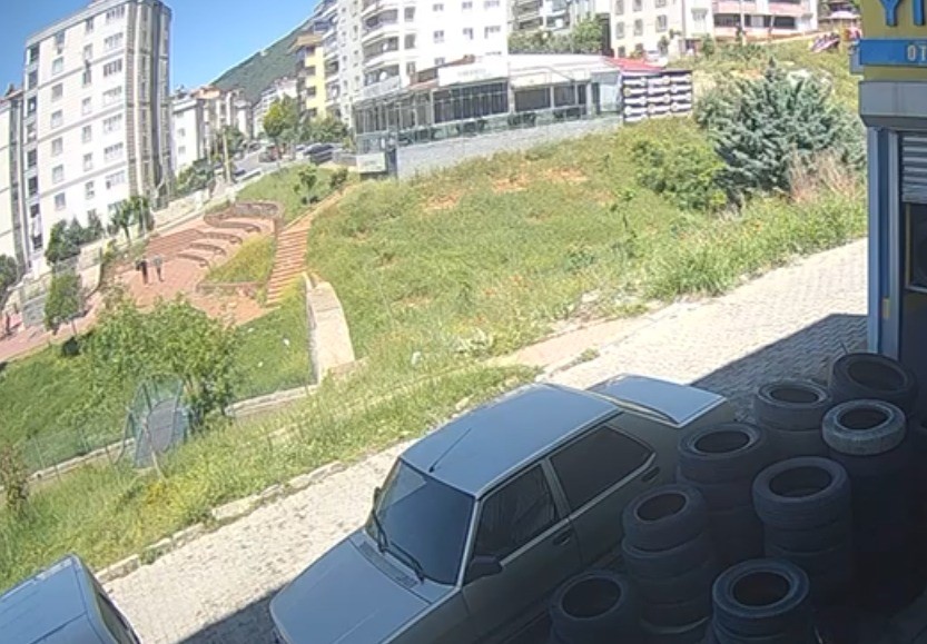 Kahramanmaraş&rsquo;ta bı&ccedil;aklı kavga: 1 ağır yaralı
