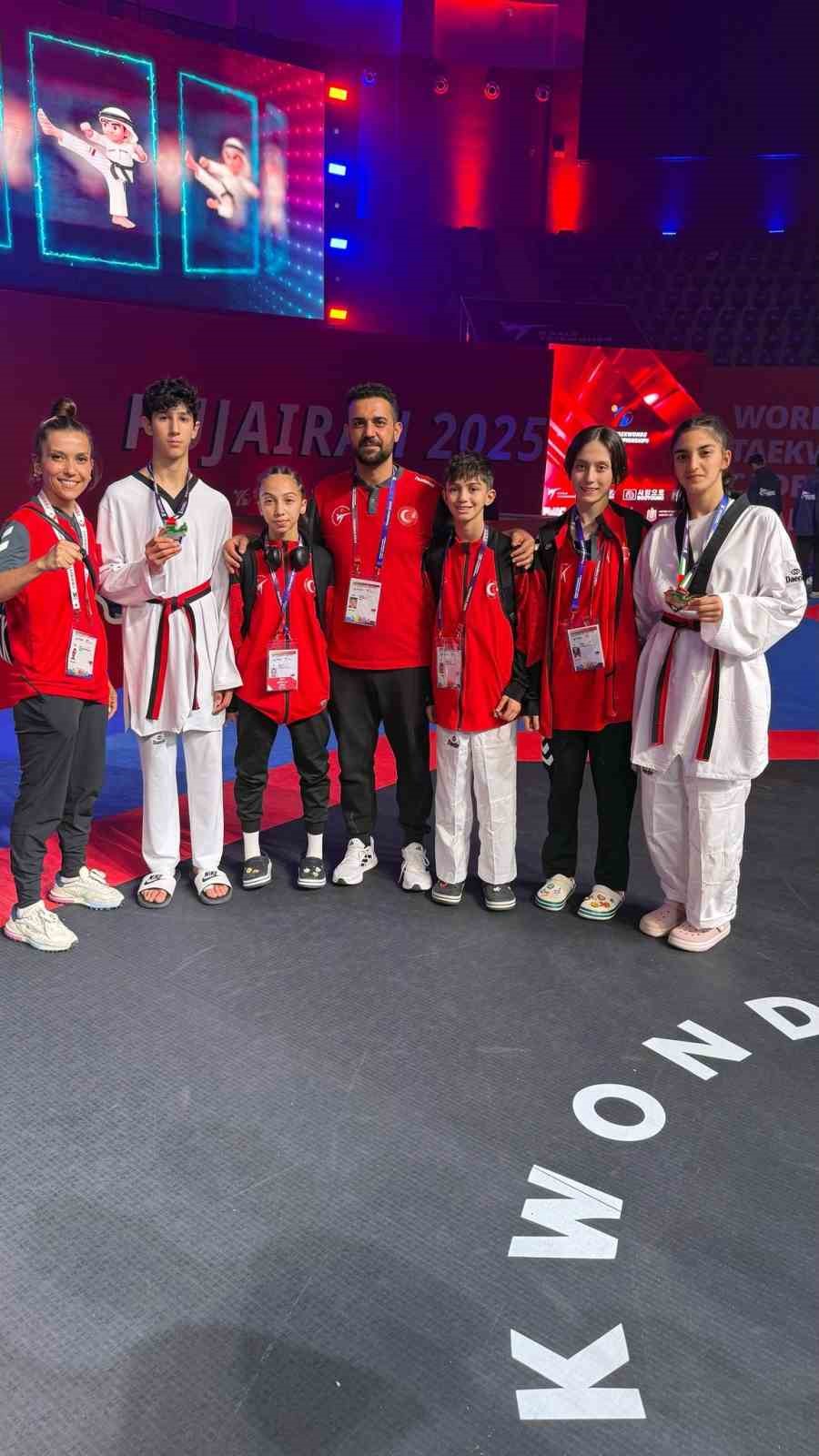 Tekmeleriyle dünyayı fethettiler
