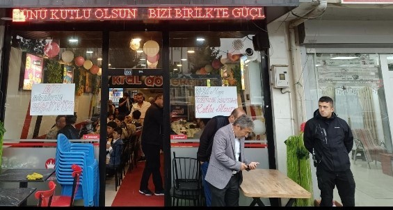 Esnaftan engellilere yemek ikramı