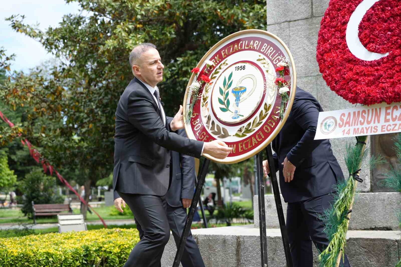 Karacan: "Takviyeler mutlaka eczacı kontrolünde verilmeli"
