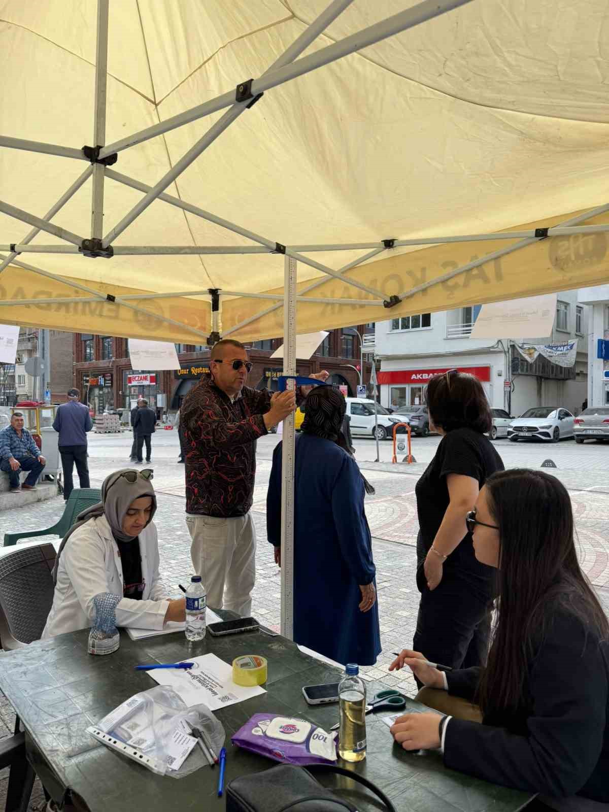 ‘İdeal Kilonu Öğren, Sağlıklı Yaşa’ kampanyası Afyonkarahisar’da başladı