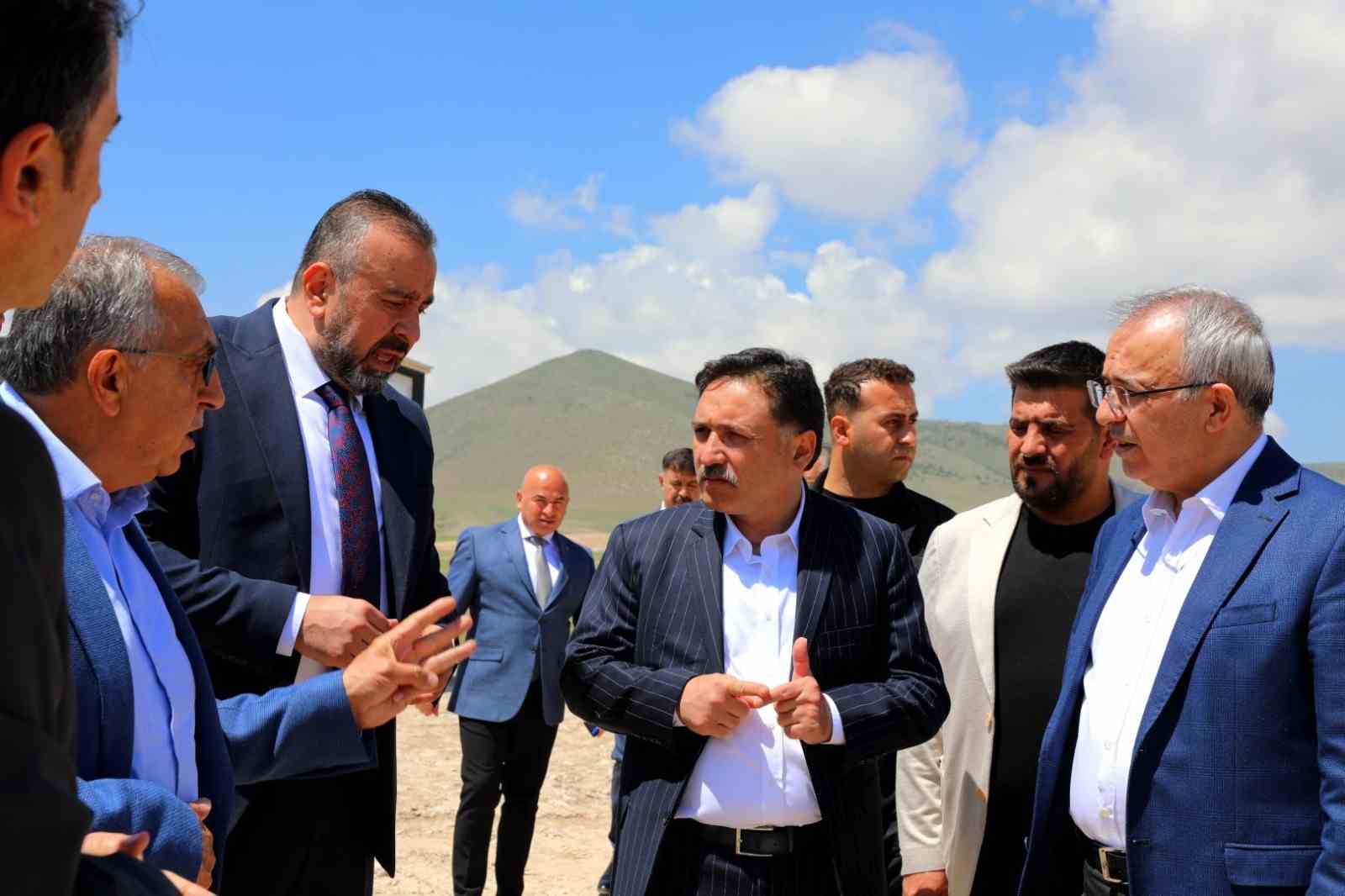 Vali Çiçek: "İncesu OSB İltisak Hattı ekonomimize can suyu olacak"