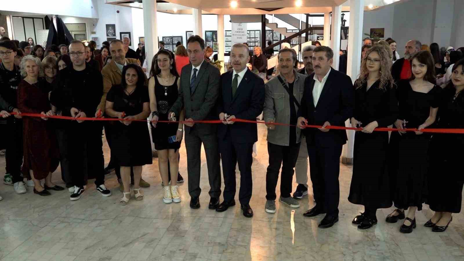 Genç ressamların eserleri asıllarını aratmadı