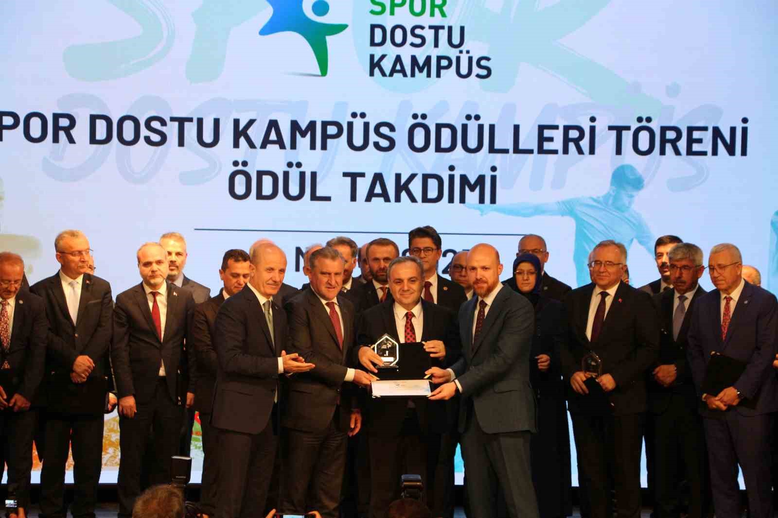 Spor Dostu Kampüs Sertifika Töreni, Rize’de düzenlendi