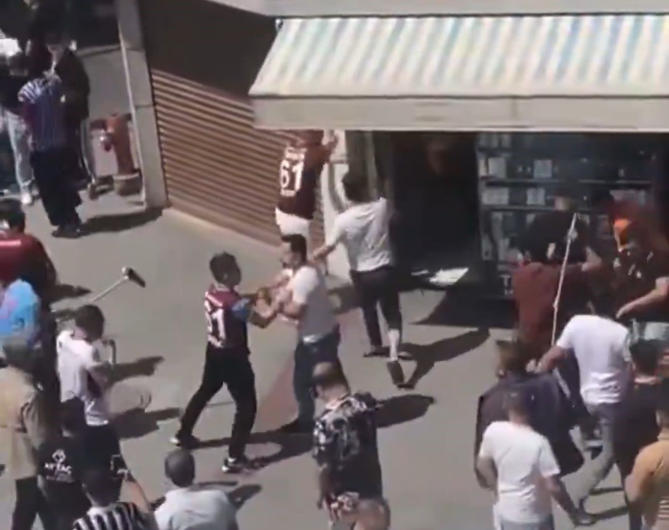 Gaziantep&rsquo;te dev final &ouml;ncesi istenmeyen olaylar
