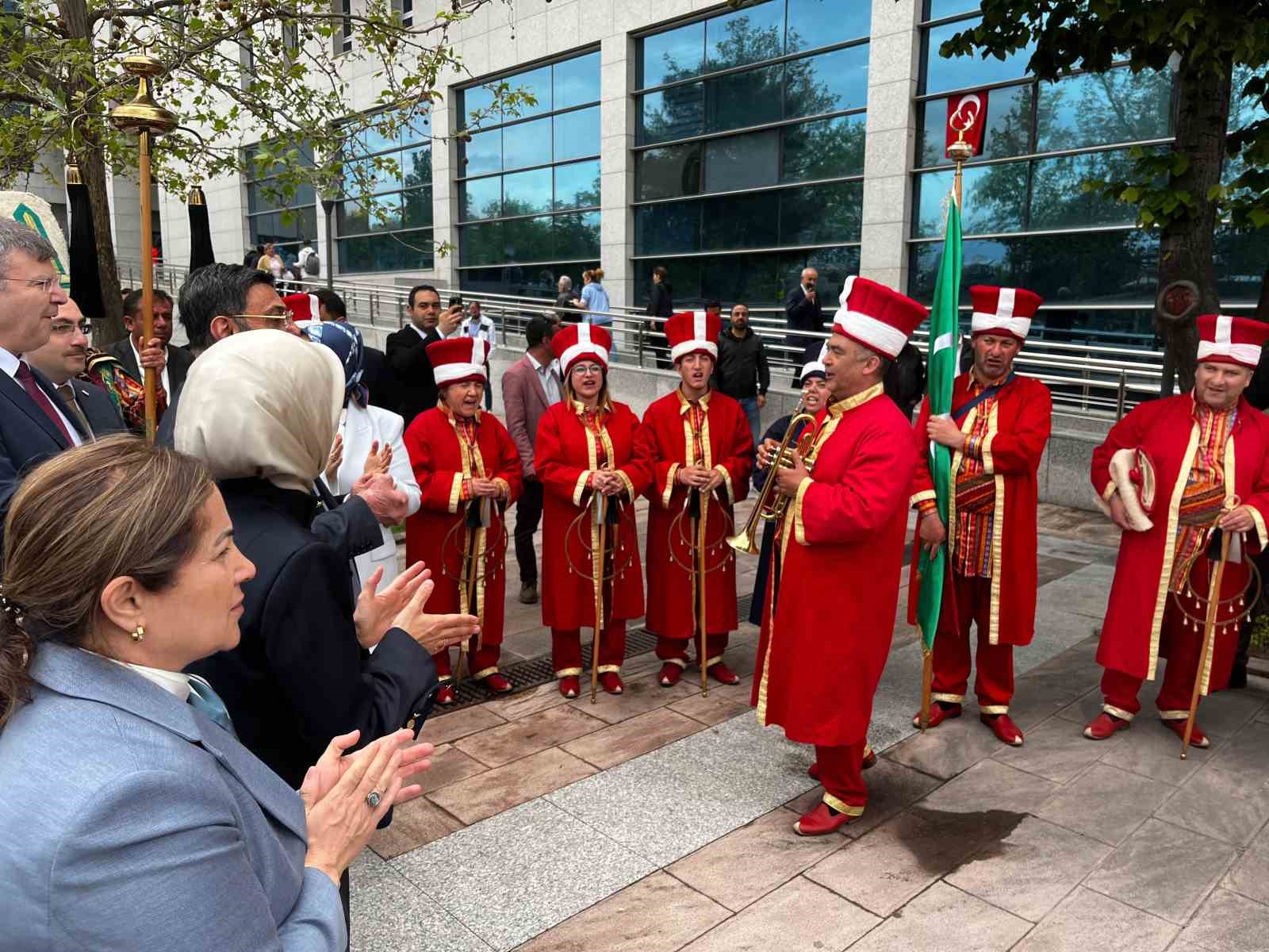 Bakan G&ouml;ktaş: "5 bin 777 olan engelli kamu &ccedil;alışanı sayısını 73 bin 800&rsquo;e &ccedil;ıkardık"
