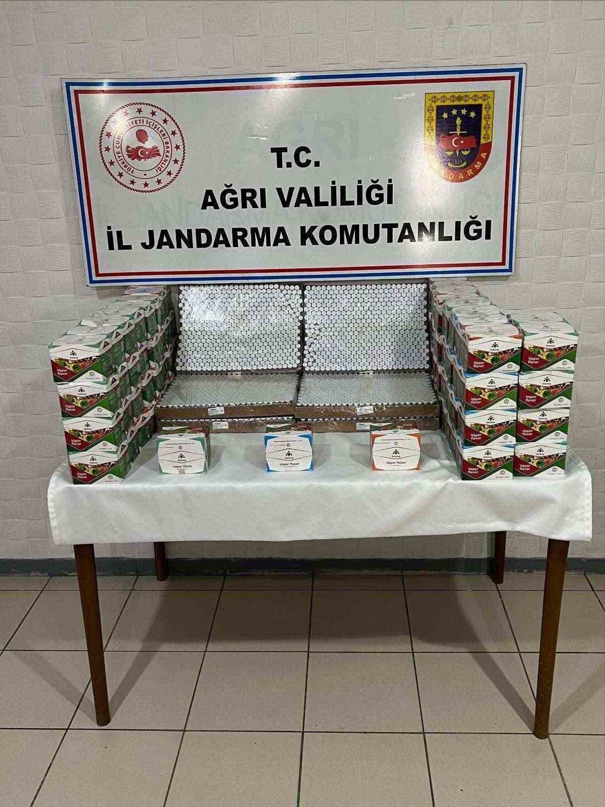 Ağrı’da jandarmadan kaçak botoks ilacı ve elektronik sigara operasyonu