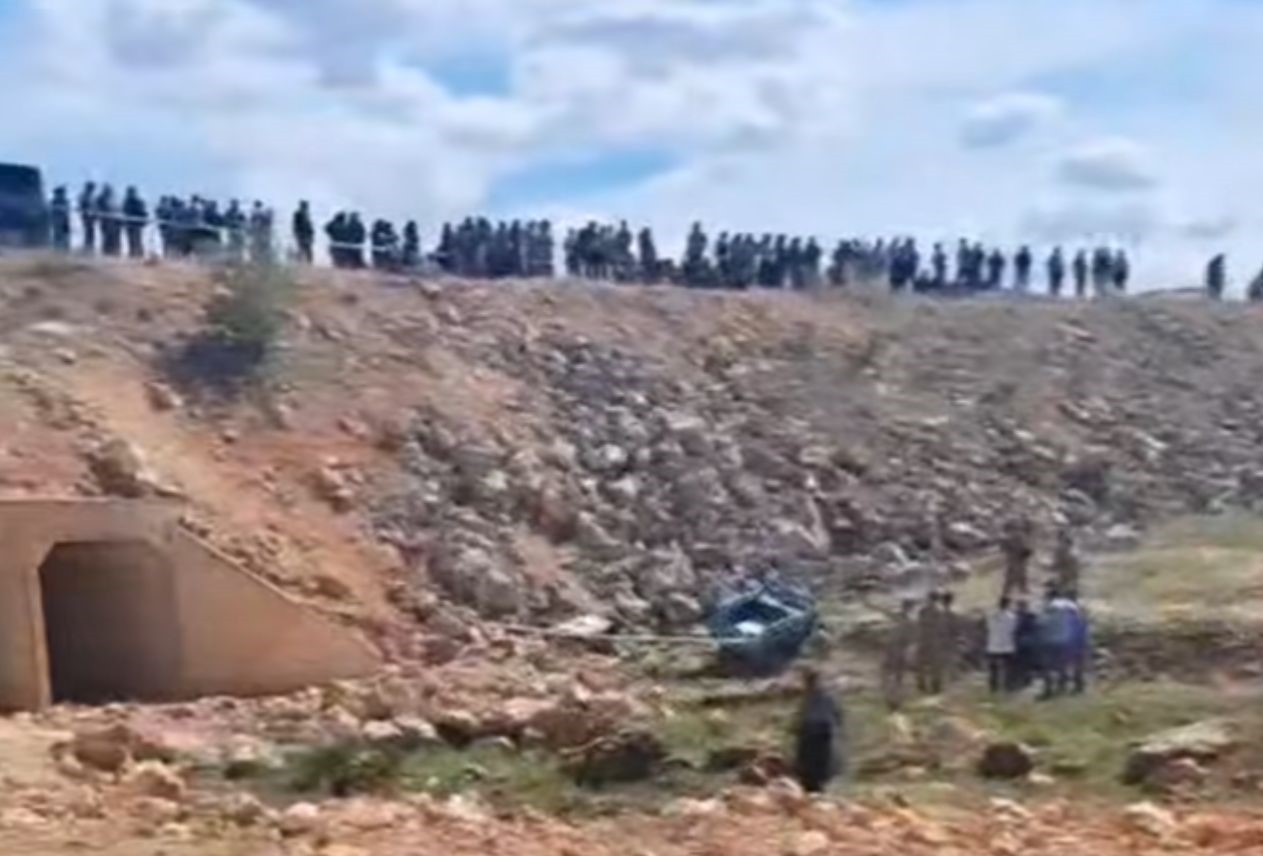 Halfeti’de patpat şarampole devrildi:1 ölü, 1 yaralı