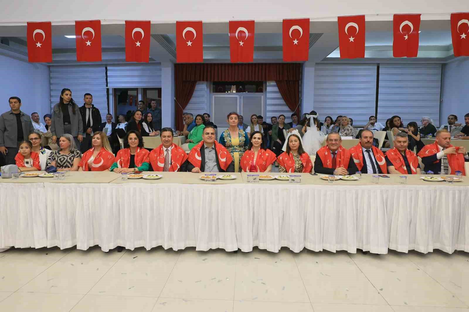 Engelli bireyler i&ccedil;in &lsquo;Asker Kına Gecesi&rsquo;
