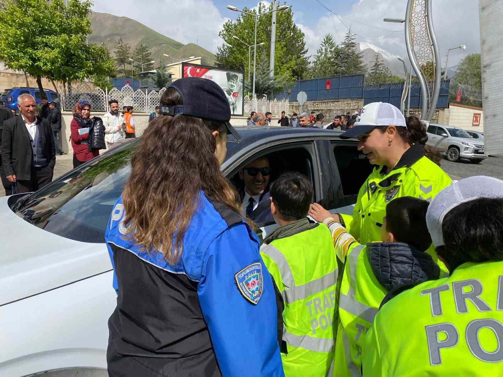 Hakkari’de özel öğrencilere trafik bilinci eğitimi
