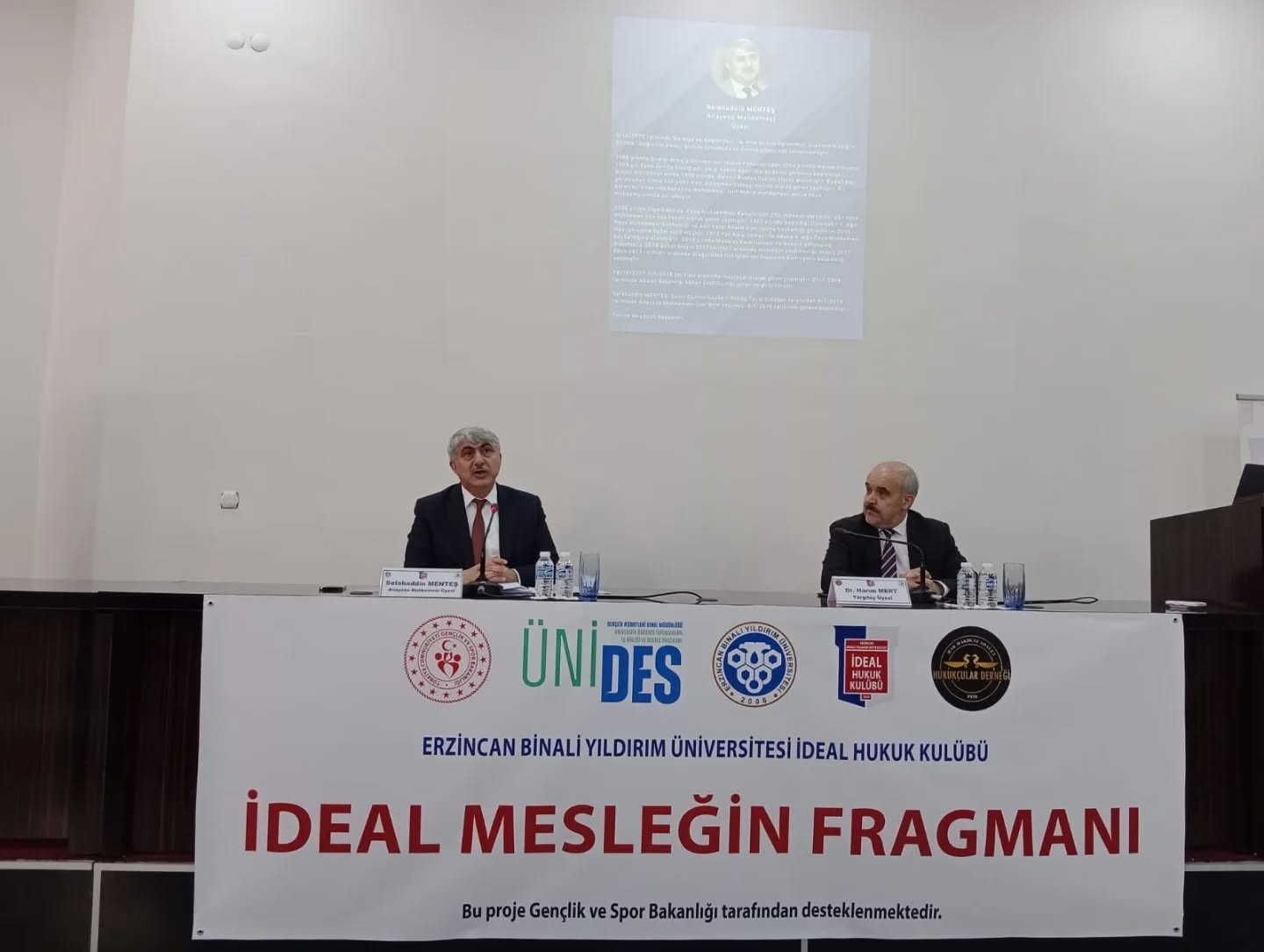 Erzincan&rsquo;da "İdeal Mesleğin Fragmanı" s&ouml;yleşisi d&uuml;zenlendi

