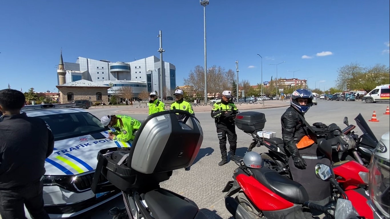 Konya’da motosikletlere sıkı denetim