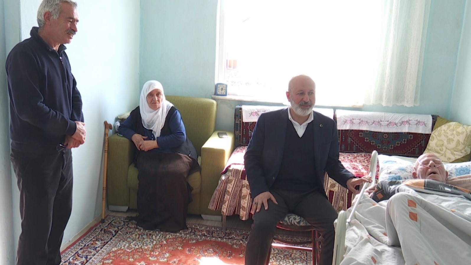 Başkan Çolakbayrakdar: "Evde sağlık hizmetimizle de gönüllere dokunuyoruz"