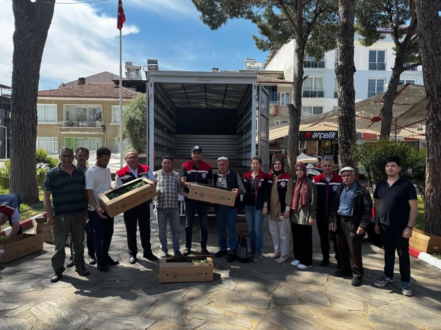 Bozdoğan’da 60 bin turşuluk biber fidesi dağıtıldı