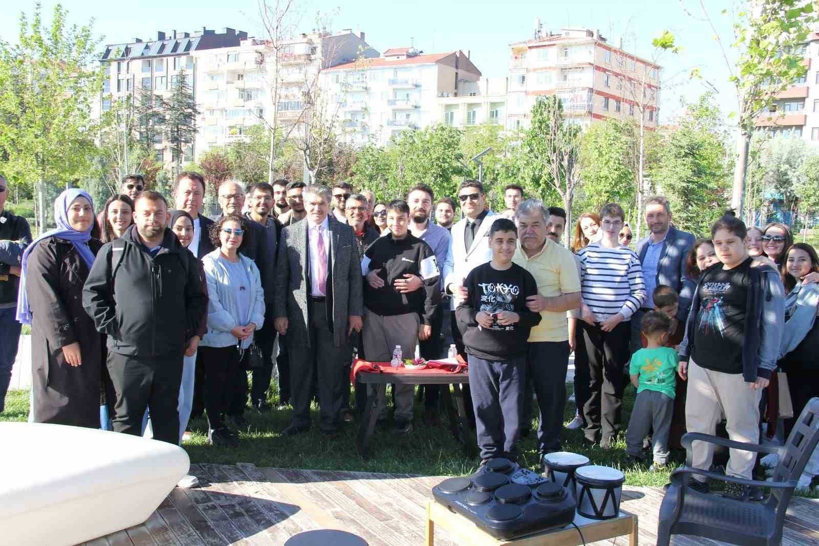 Eskişehir Millet Bahçesi’nde ‘Okul hayatından, hayat okuluna’ farkındalık dersi