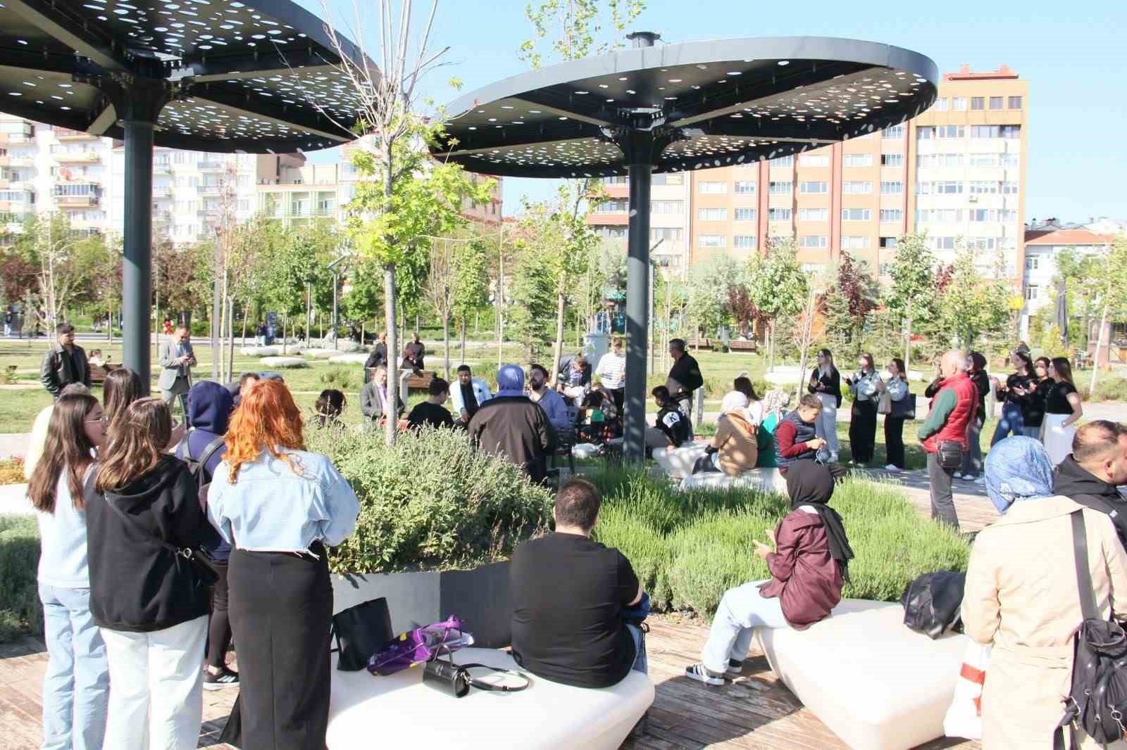 Eskişehir Millet Bahçesi’nde ‘Okul hayatından, hayat okuluna’ farkındalık dersi