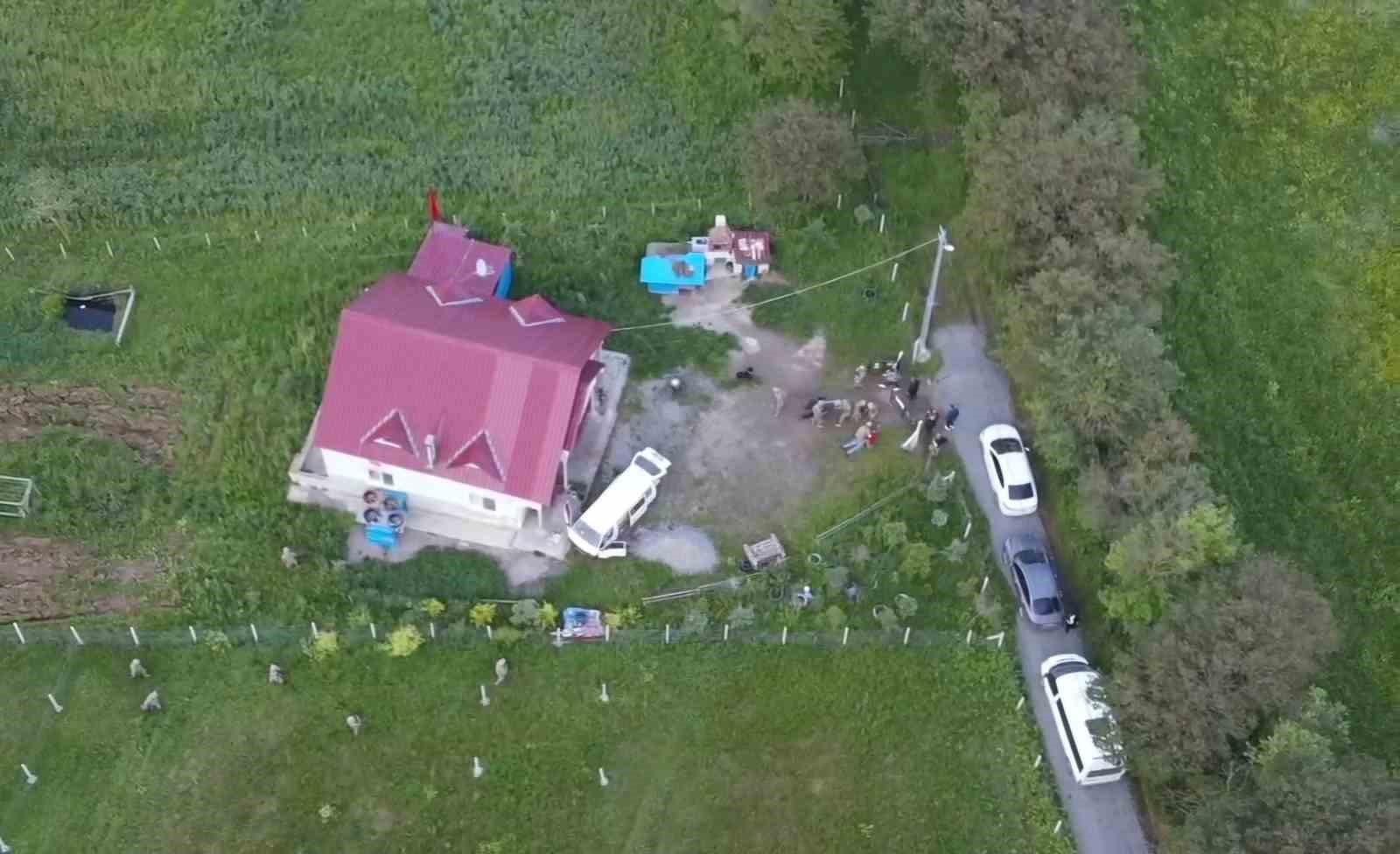 10 yıl hapis cezası ile aranan şahıs bağ evinde yakalandı
