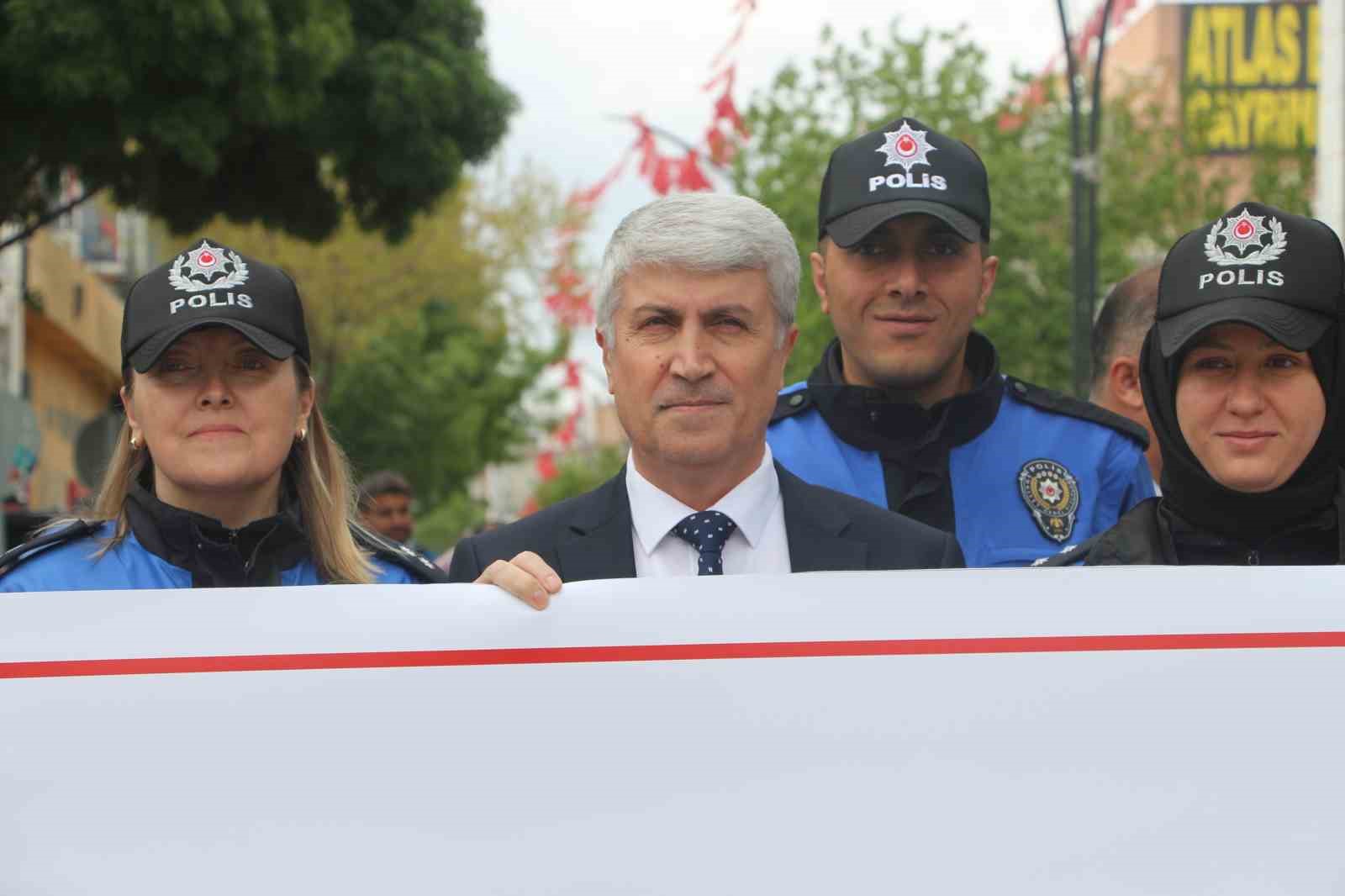 Van&rsquo;da &rsquo;Aile Yılı&rsquo; y&uuml;r&uuml;y&uuml;ş&uuml; yapıldı
