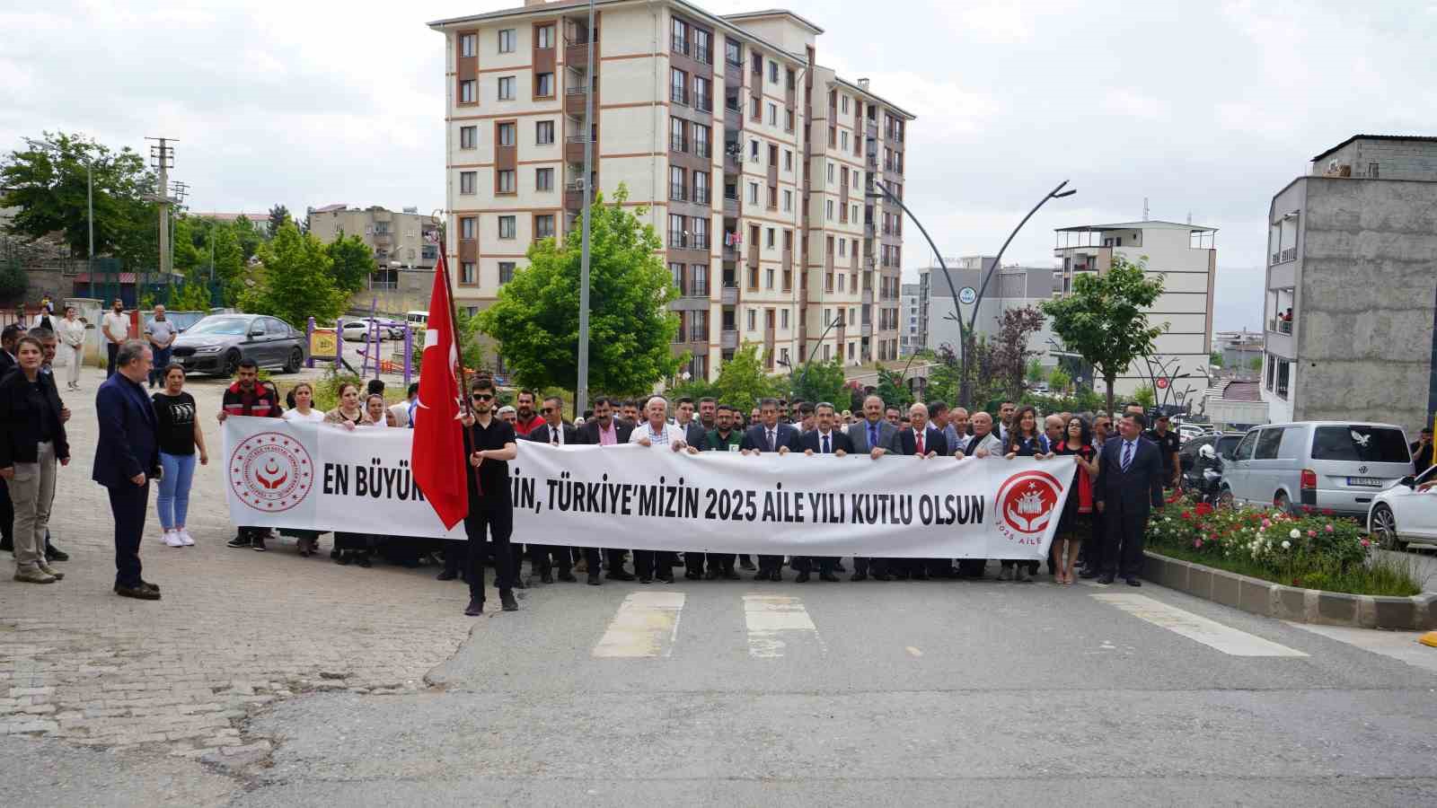 Şırnak’ta Aile Günü yürüyüşü düzenlendi