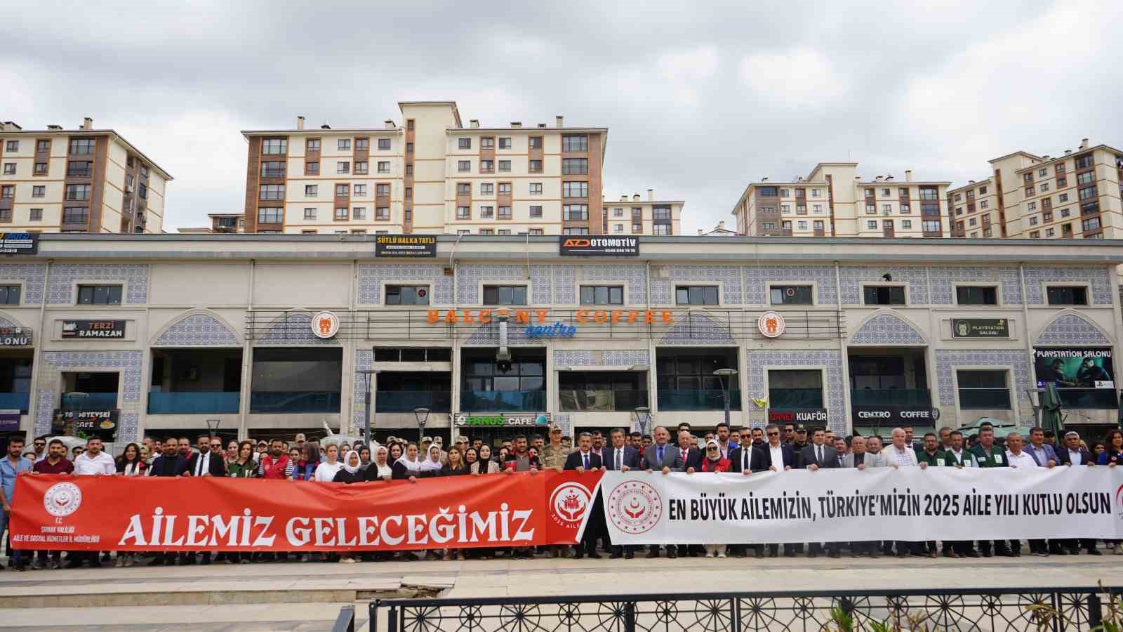 Şırnak&rsquo;ta Aile G&uuml;n&uuml; y&uuml;r&uuml;y&uuml;ş&uuml; d&uuml;zenlendi
