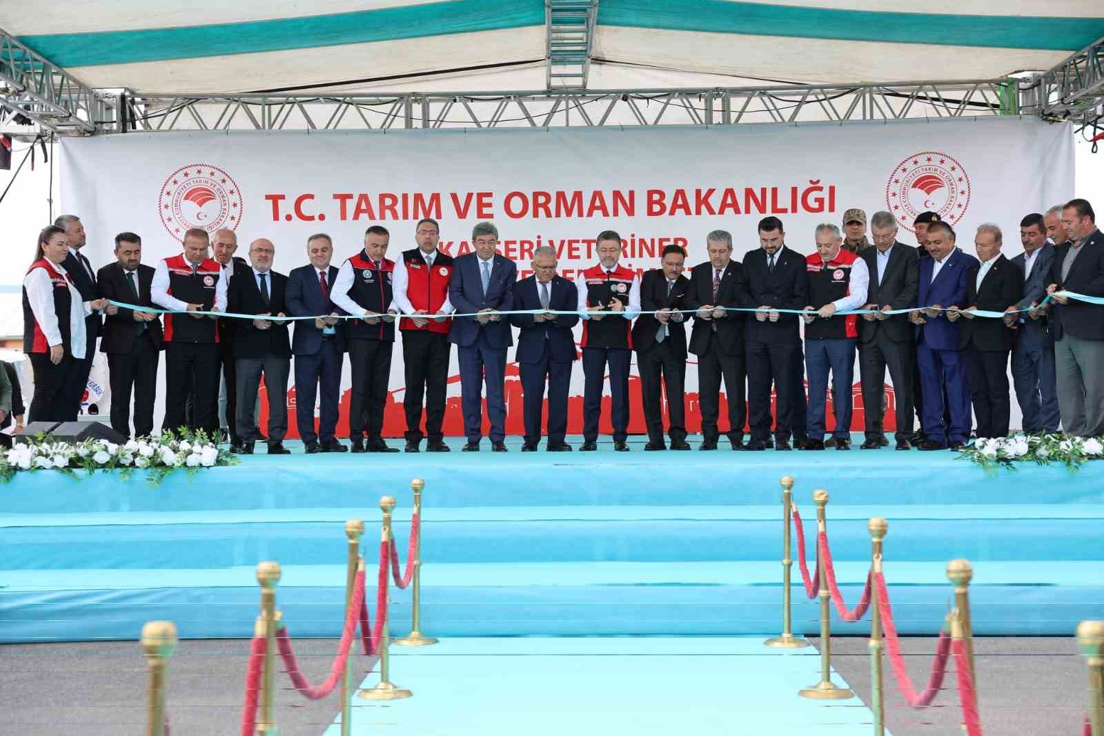 Bakan Yumaklı: "Bu sene kurbanlık hayvan varlığımız yeterli düzeyde"
