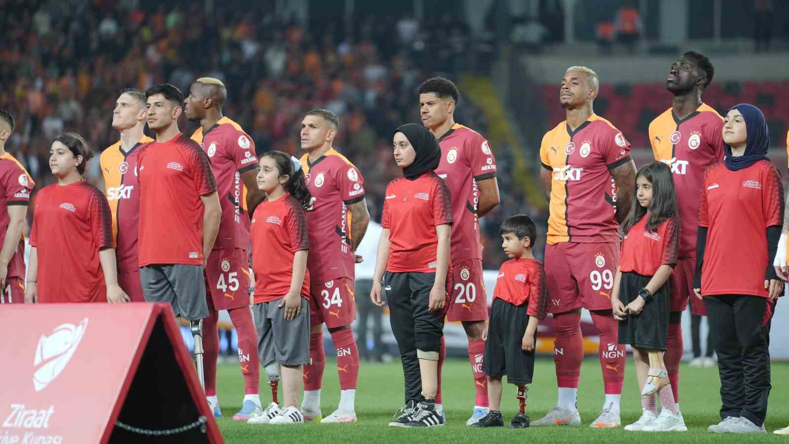 Türkiye Kupası finalinde Gaziantep Büyükşehir’den anlamlı seremoni