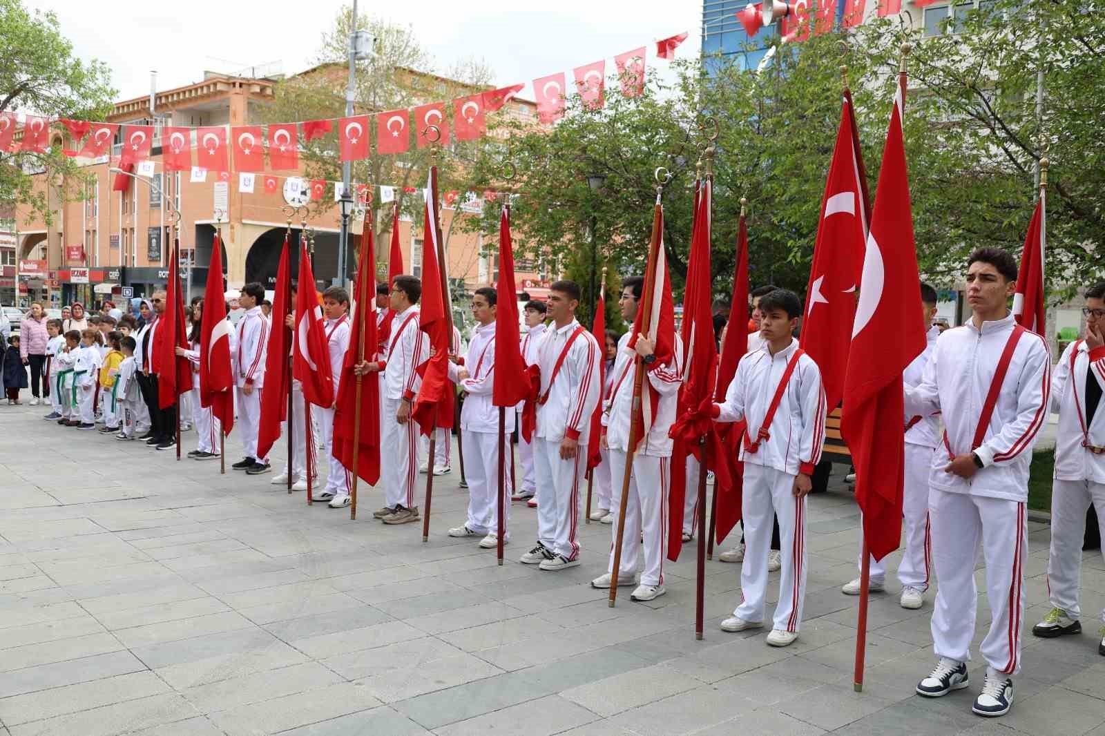 Karaman&rsquo;da "Gen&ccedil;lik Haftası" kutlamaları başladı
