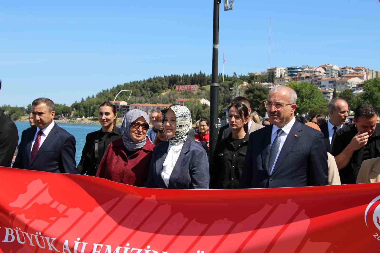 Bakan Yardımcısı Yenigün, "Aileleri güçlendirmek, Türkiye’nin geleceğini güçlendirmek olarak düşünüyoruz"