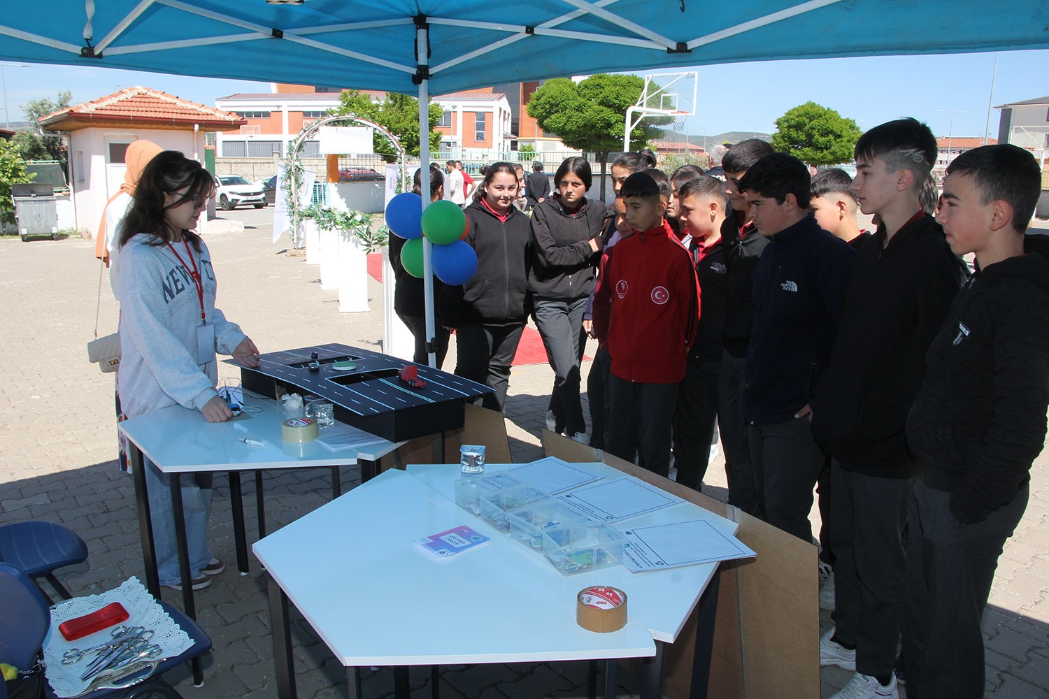 Kula’da Bilim Şöleni