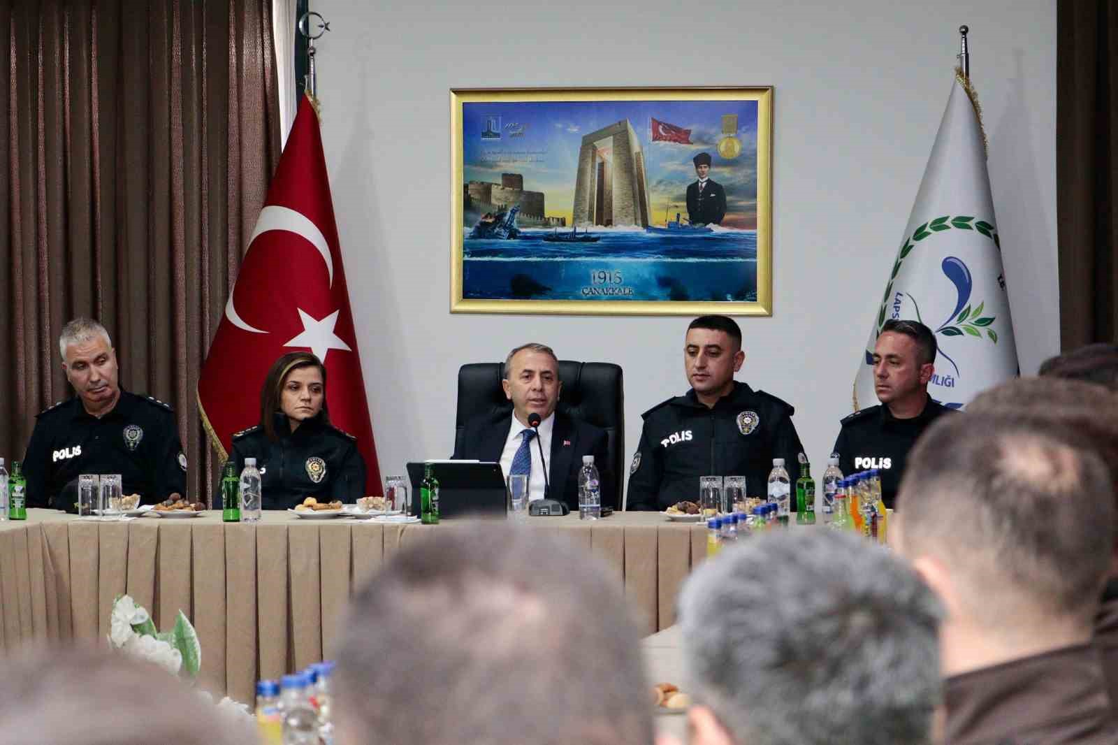 Çanakkale İl Emniyet Müdürü Kurt’tan Lapseki’ye ziyaret