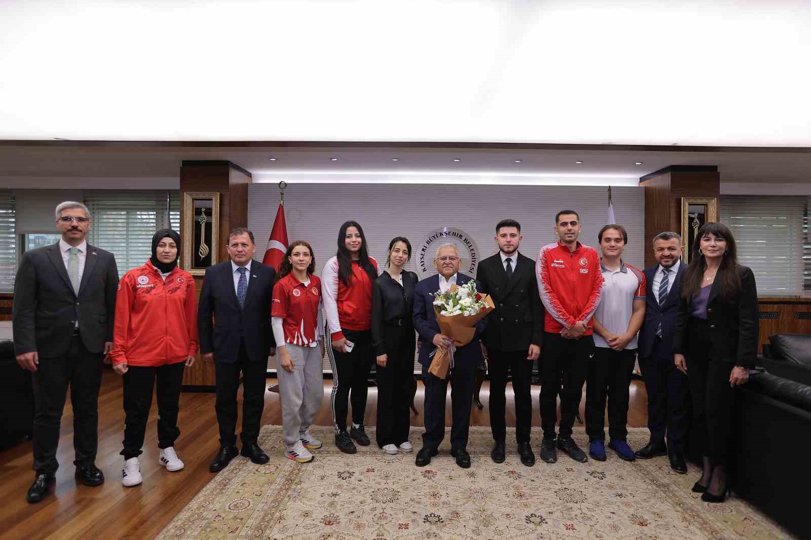 Başkan Büyükkılıç’tan güçlü ‘dayanışma’ mesajı