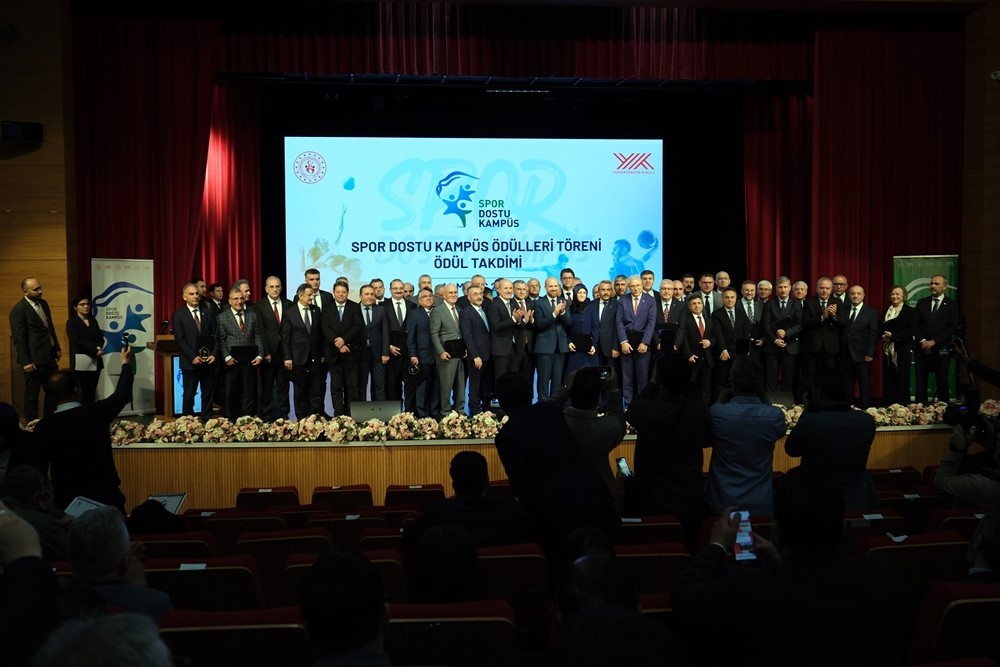 Kastamonu Üniversitesi’ne ’spor dostu kampüs’ unvanı
