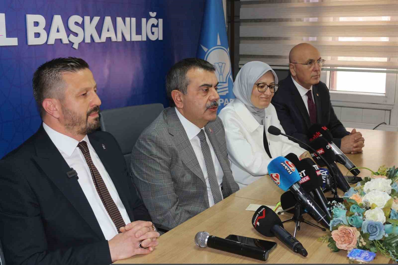 Milli Eğitim Bakanı Yusuf Tekin&rsquo;den &rsquo;Ter&ouml;rs&uuml;z T&uuml;rkiye&rsquo; değerlendirmesi
