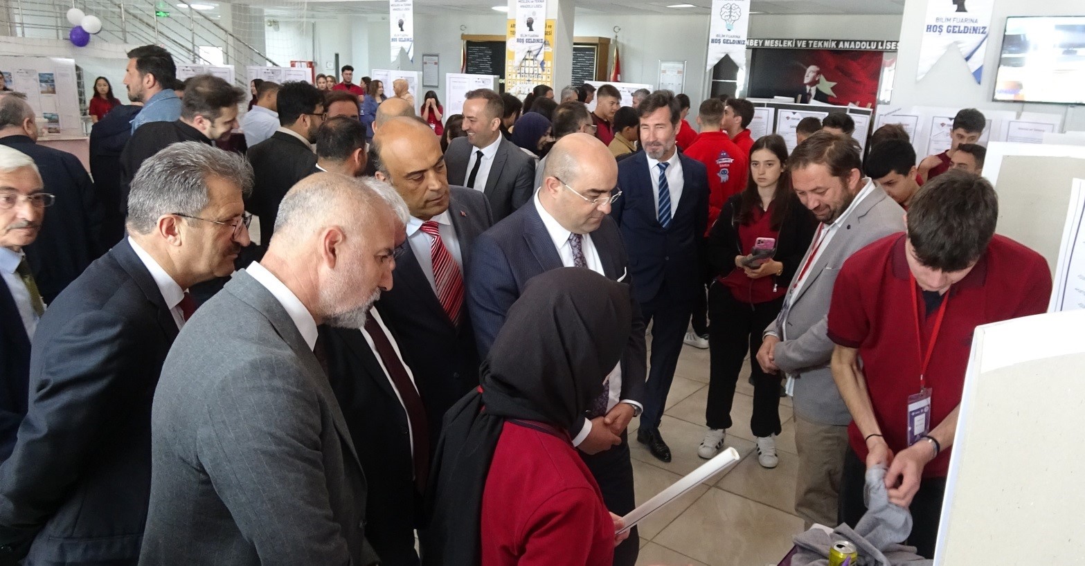 Kütahya’nın Tavşanlı ilçesinde öğrenciler projeleri ile hünerlerini ortaya çıkardılar