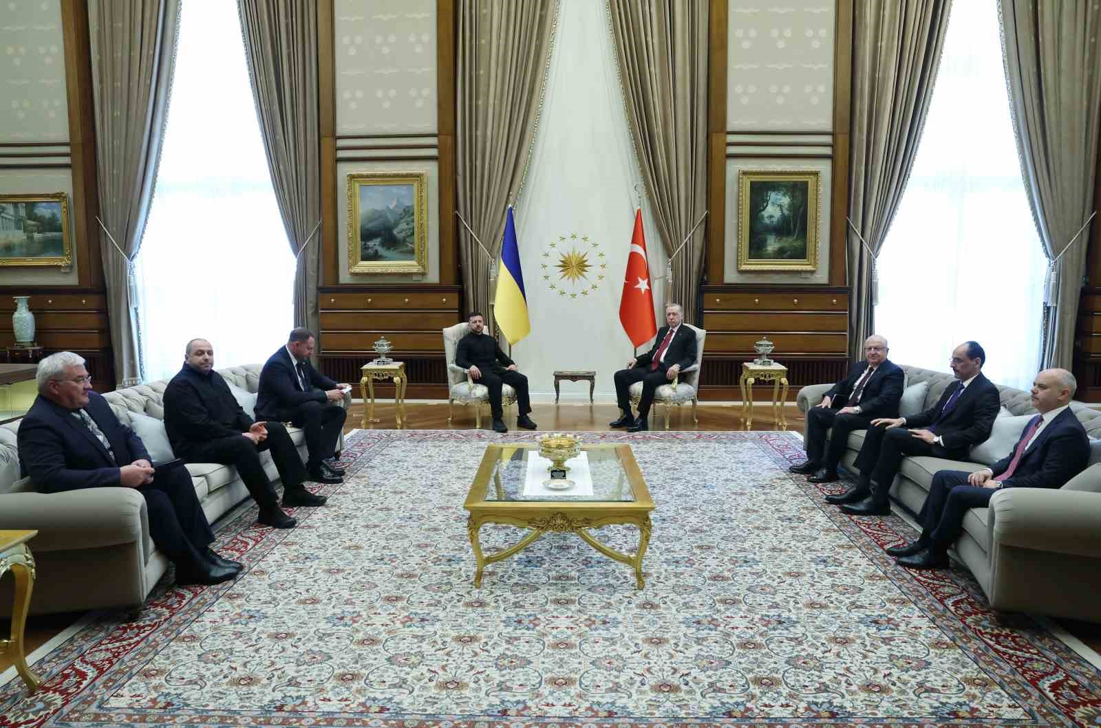 Cumhurbaşkanı Erdoğan, Ukrayna Devlet Başkanı Zelenskiy ile g&ouml;r&uuml;şt&uuml;
