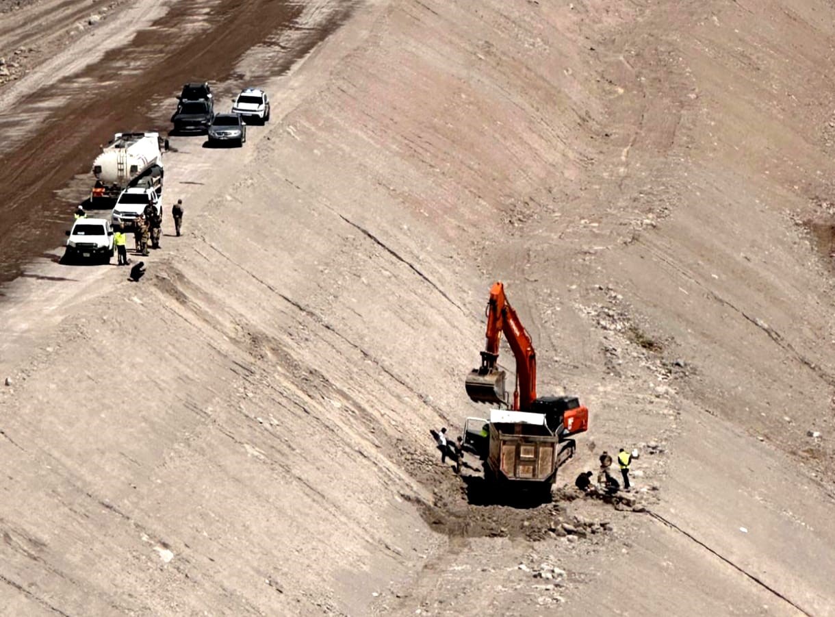 Tunceli&rsquo;de kamyon şarampole yuvarlandı: 1 yaralı
