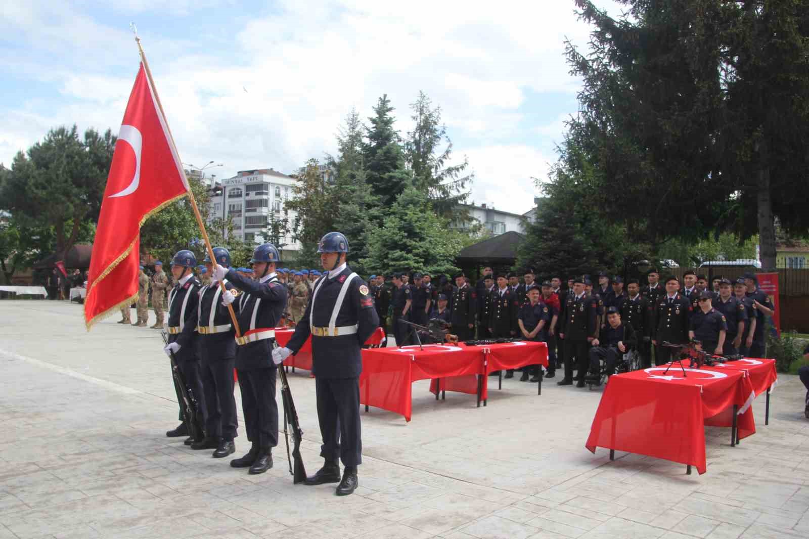 ‘Özel’ Mehmetçikler, yemin ederek bir günlük asker oldu