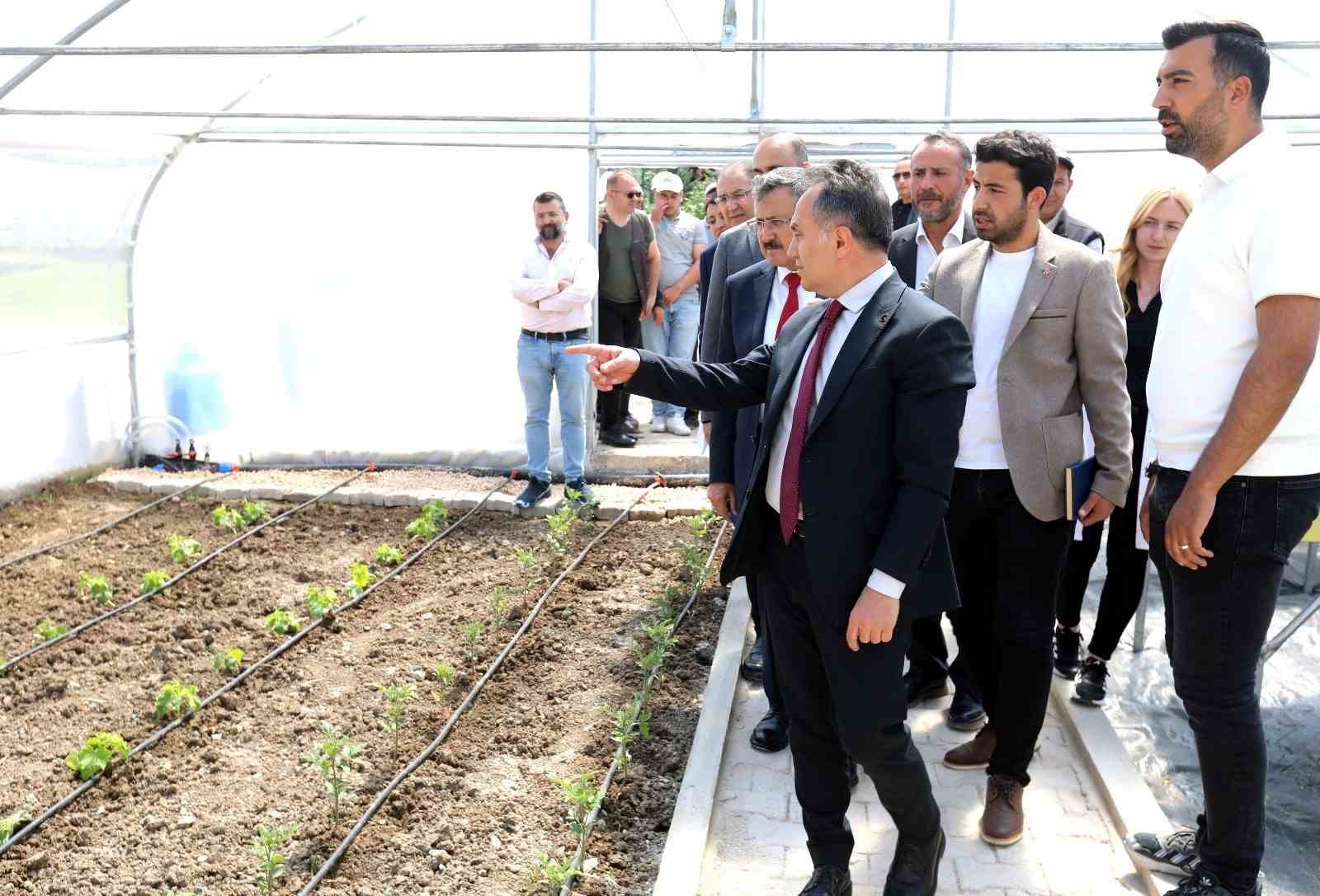 Rekt&ouml;r Yılmaz&rsquo;dan &uuml;retim odaklı eğitime tam not
