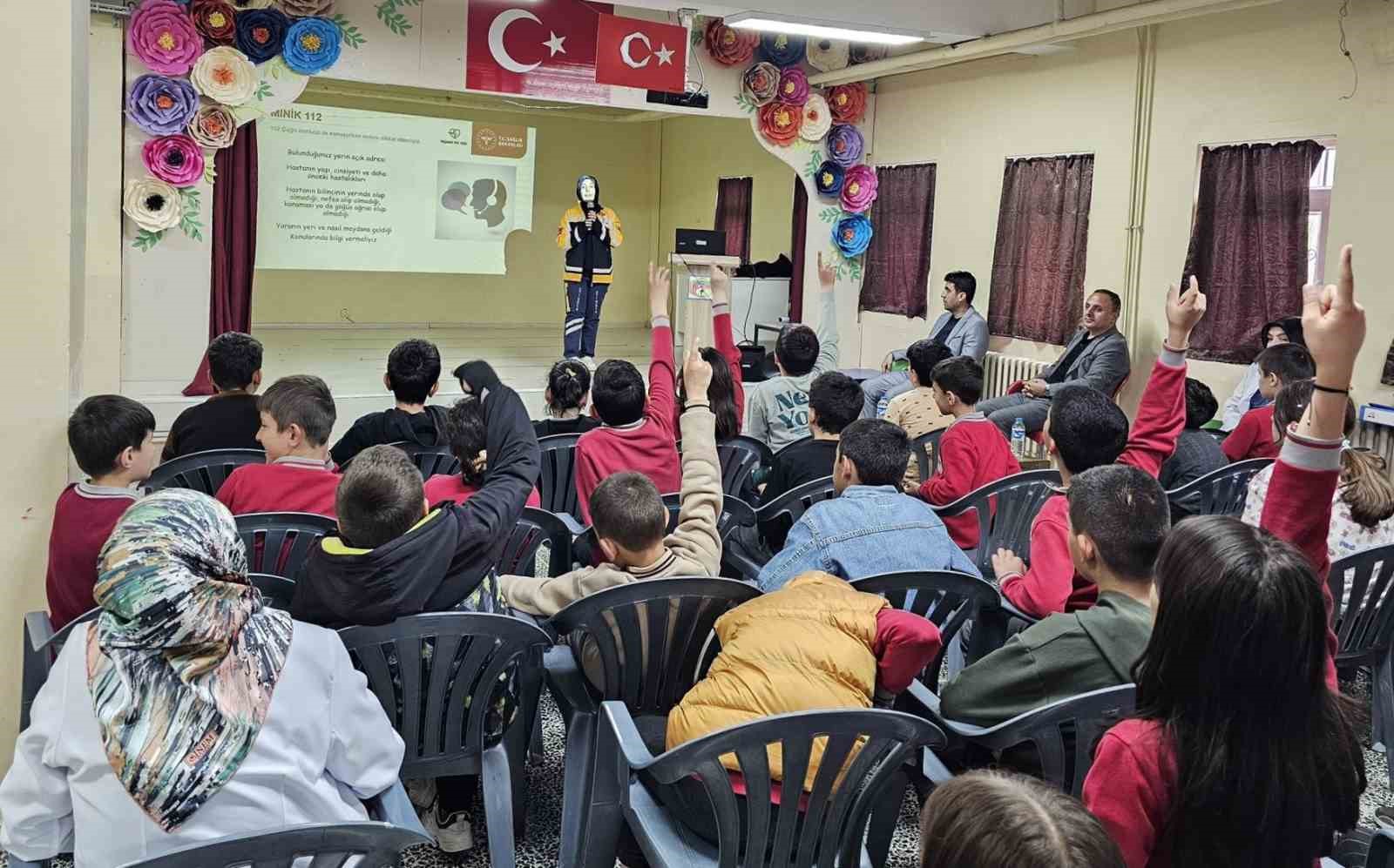 Bayburt&rsquo;ta &lsquo;Sağlıklı &Ccedil;ocuk Sağlıklı Gelecek&rsquo; projesi eğitimleri devam ediyor
