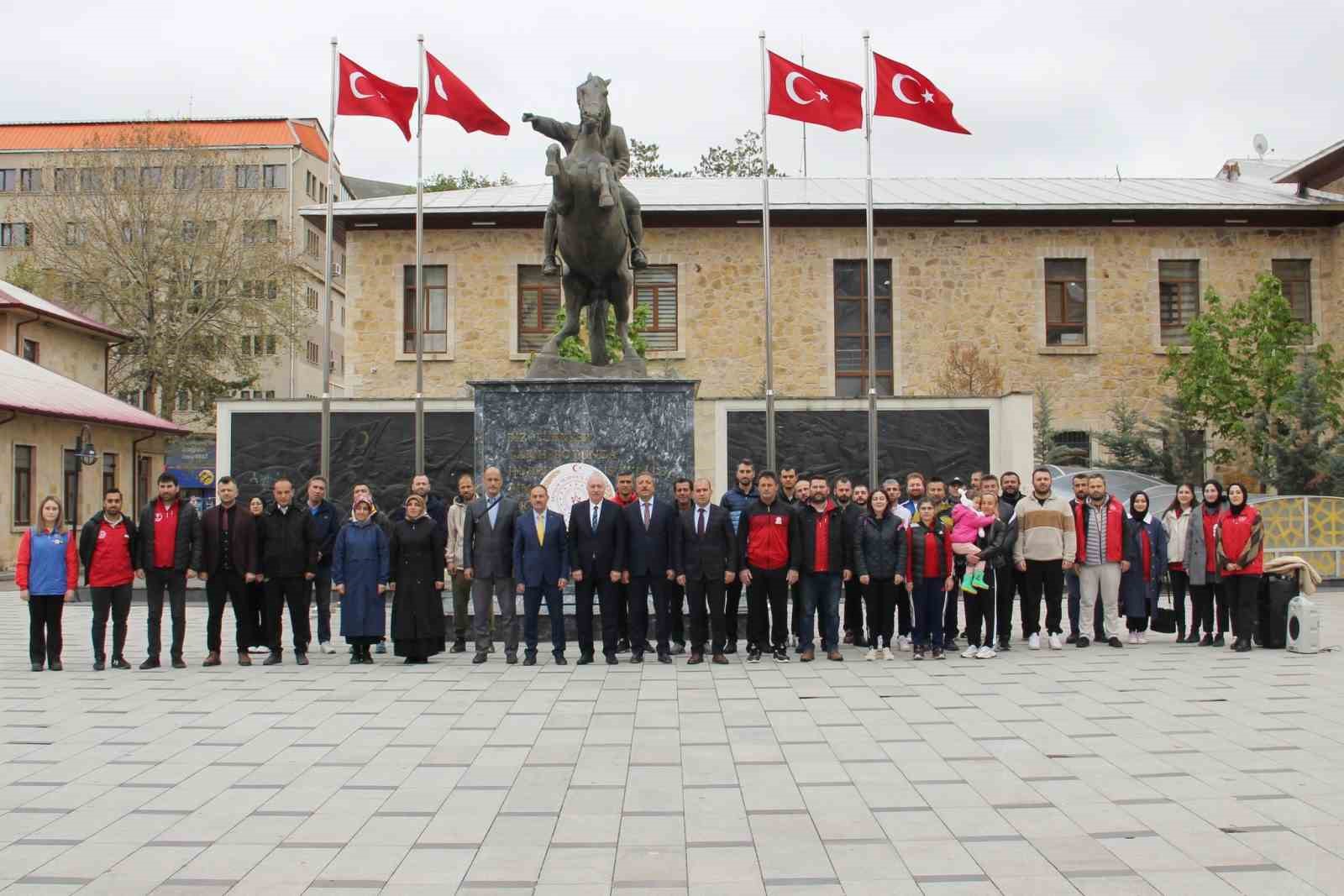 Bayburt’ta Gençlik Haftası etkinliklerinin açılışı yapıldı