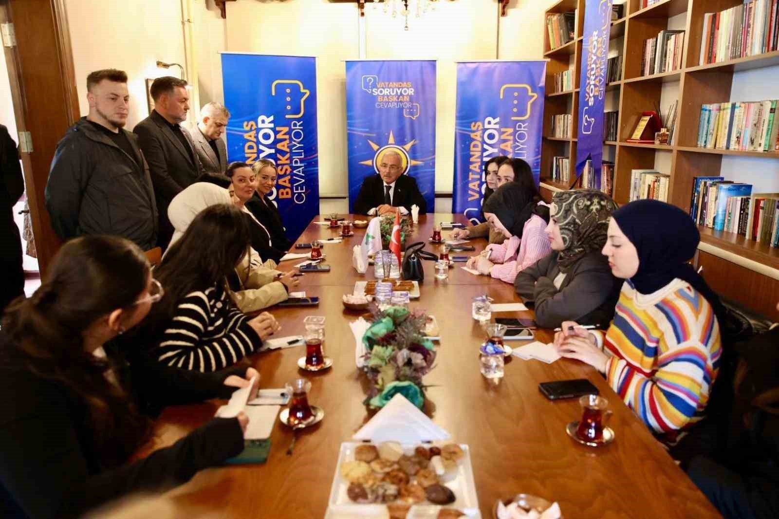 Başkan Güler: "Halkımızla aramıza mesafe koymadan, her fikre değer veren belediyecilik anlayışını, ciddiyetle icra etmek mecburiyetindeyiz"