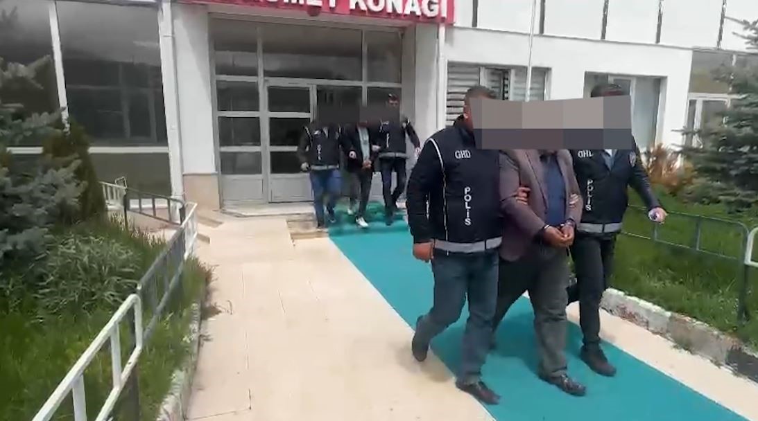 Sivas’ta 9 kaçak göçmen yakalandı